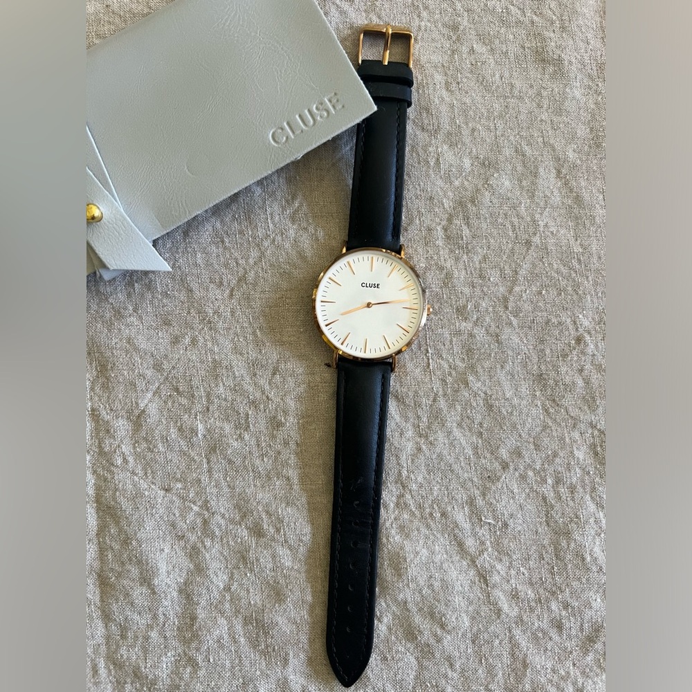 Cluse La Boheme women’s Black Leather Rose Gold Plated Steel White Dial